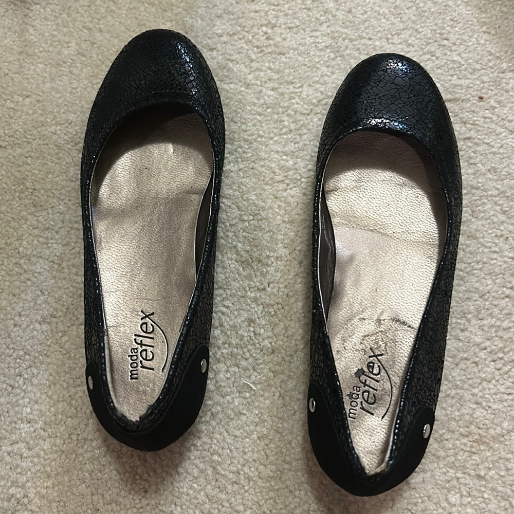 Black flats